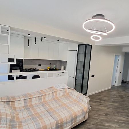 Appartamento Аэропорт-Номера 24/24 . Chişinău Esterno foto