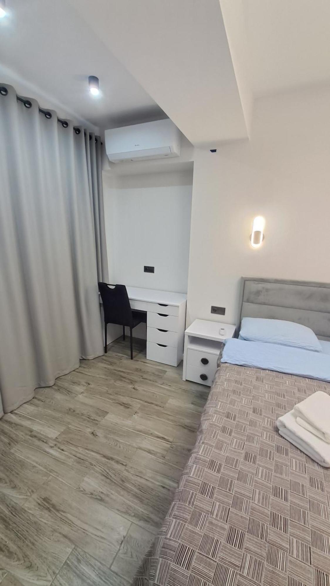 Appartamento Аэропорт-Номера 24/24 . Chişinău Esterno foto
